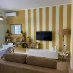 Mel 2 Lungomare Vlore, Albania Apartmán *