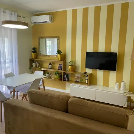 Mel 2 Lungomare Vlore, Albania Vlore